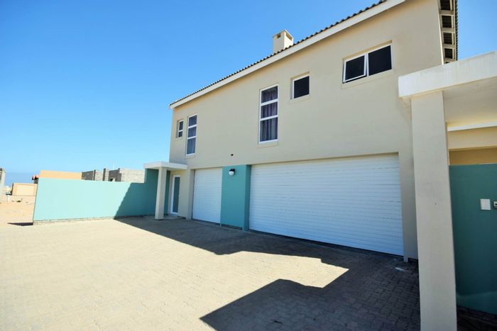 Ocean View House For Sale: 3 beds, 2 baths, flat, garage, entertainment area.