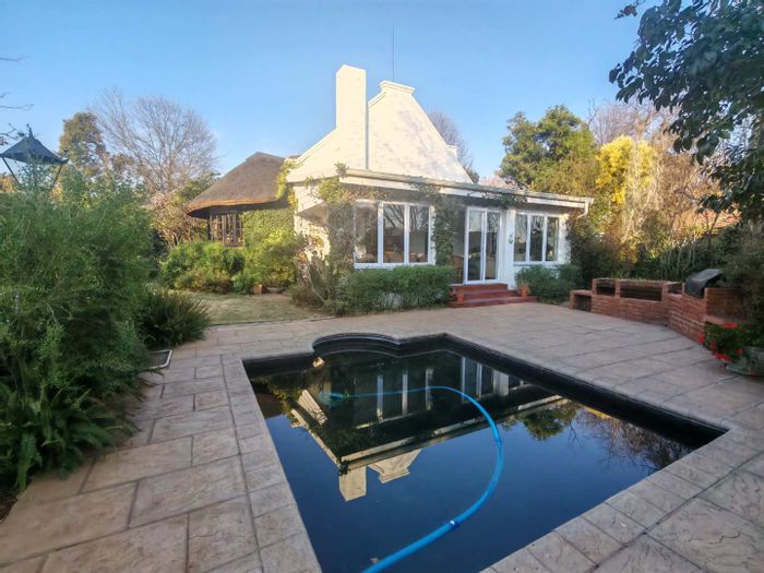 For Sale: House in Clubview with pool, flatlet, and secure estate amenities.