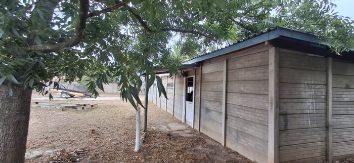 Heidelberg Central House For Sale: Spacious lot, outbuilding, canal views, development potential.