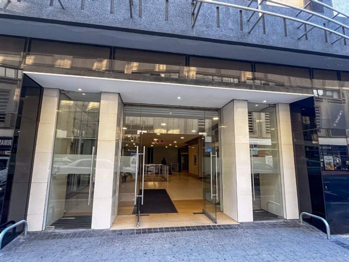 Property #2222551, Retail rental monthly in Cape Town City Centre