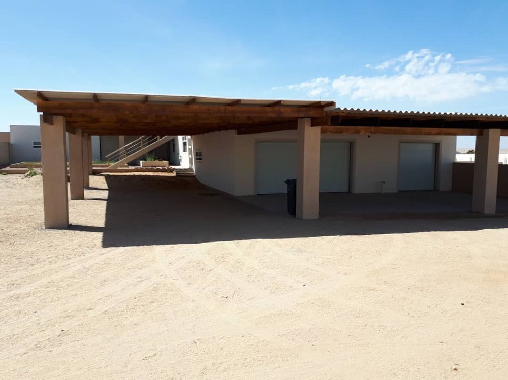 Duet 1 view with garages and carports