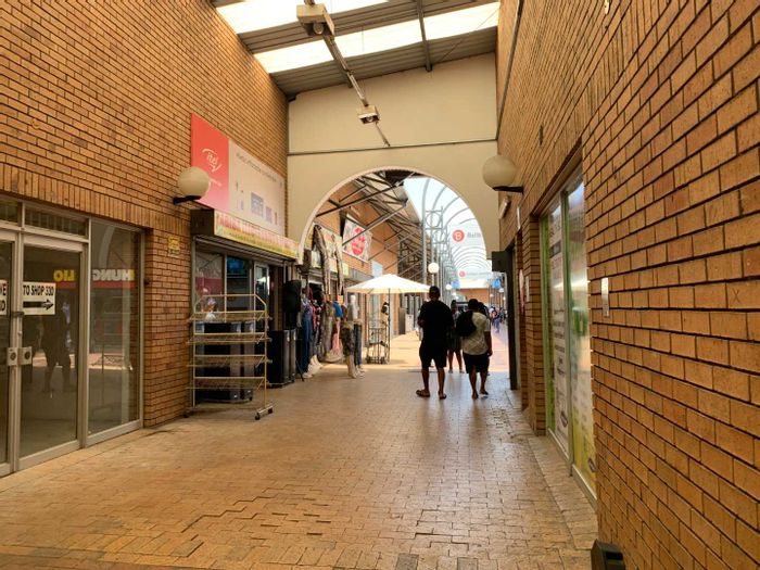 Retail Space To Rent in Bellville Central with High Foot Traffic and Security.