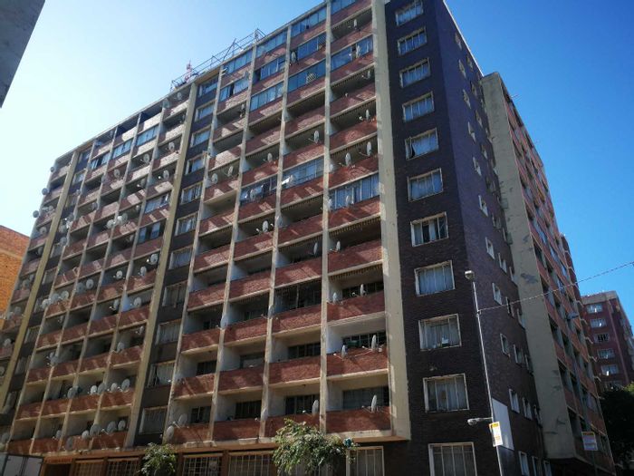 Property #2151132, Apartment for sale in Hillbrow