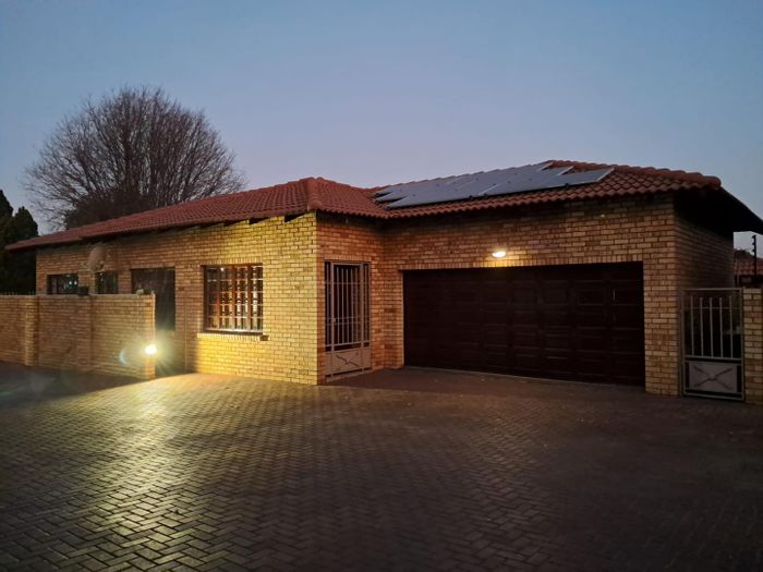 3-Bedroom Cluster For Sale in New Redruth with solar, patio, and double garage.