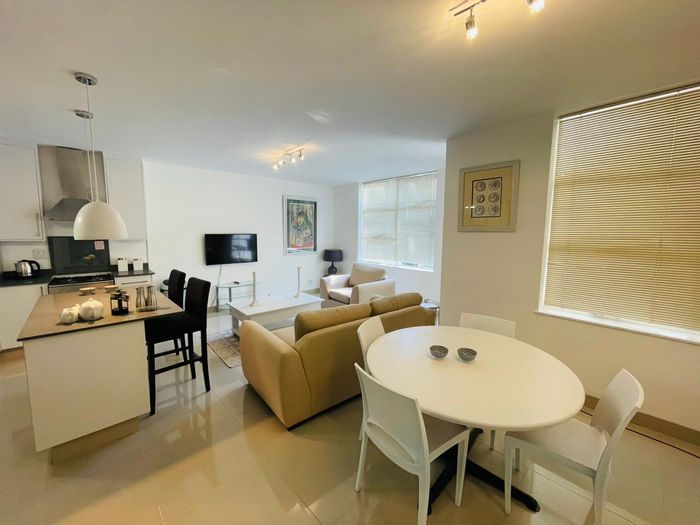 2 Bed, 2 Bath Apartment in Sandhurst with pool, garage, and backup power. To Rent.