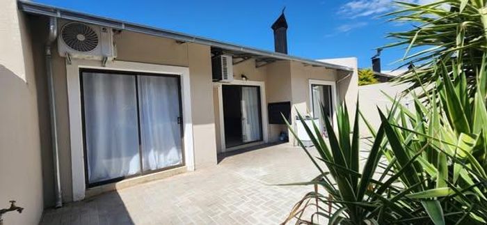 For Sale: Townhouse in Pioniers Park Ext 1 with 3 beds, double garage, courtyard.