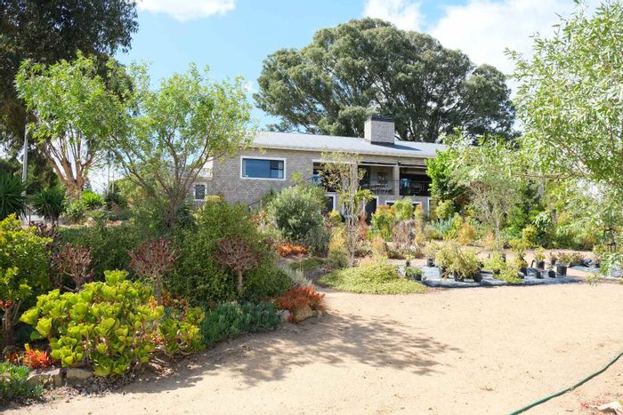 Property #2389427, House For Sale in Darling Central