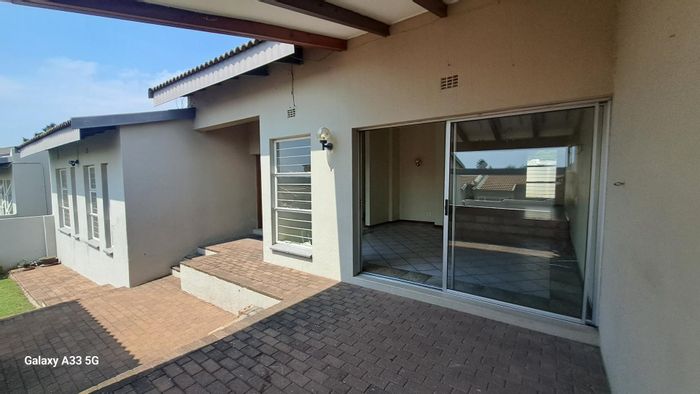 Property #2219536, Townhouse rental monthly in Buccleuch