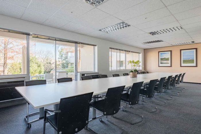 Office to Rent in Johannesburg Central: 40 sqm private space, flexible terms, shared amenities.