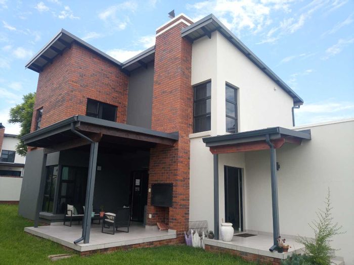 For Sale: Fourways Townhouse with 3 beds, private garden, and 24/7 security.