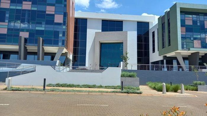 Property #2113878, Office rental monthly in Highveld