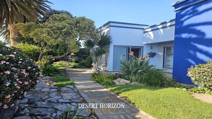 Henties Bay Central 6-Bedroom House For Sale: Close to Beach, Shops, and Churches