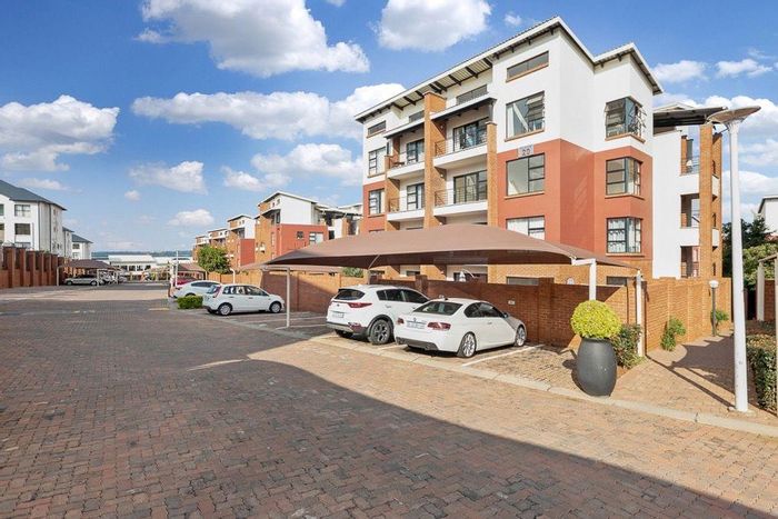 Property #2263203, Apartment rental monthly in Greenstone Hill Central