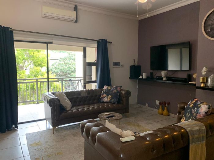 Nelspruit Town Apartment To Rent: 2 bedrooms, secure, close to amenities, aircon.