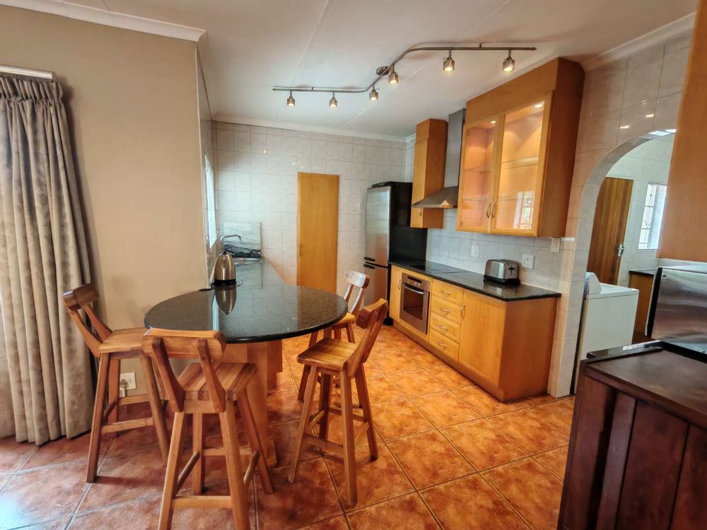 Kitchen with breakfast nook