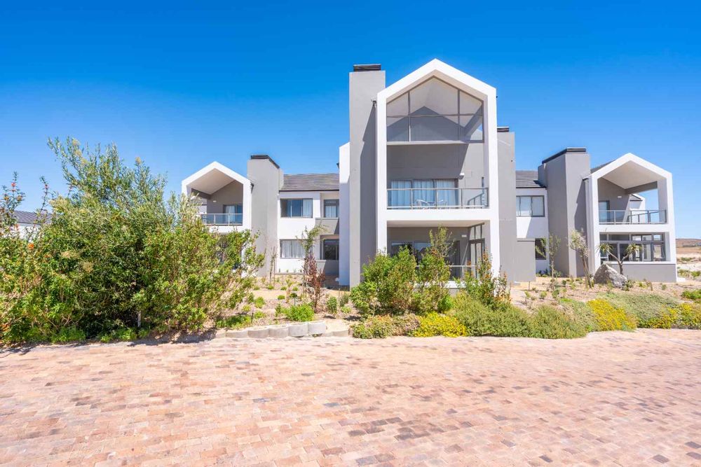 Chardon has only 6 apartments