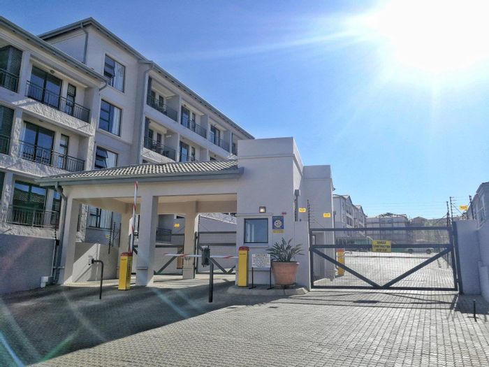 1-Bedroom Apartment To Rent in Morningside with Garden, Pool, Gym, and Security.