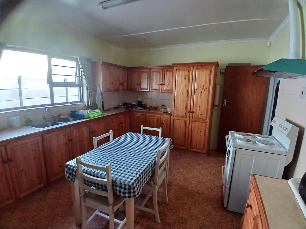 Yet again the same Kitchen - in another direction.