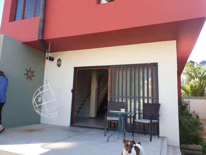 Property #2153149, Townhouse For Sale in Avis