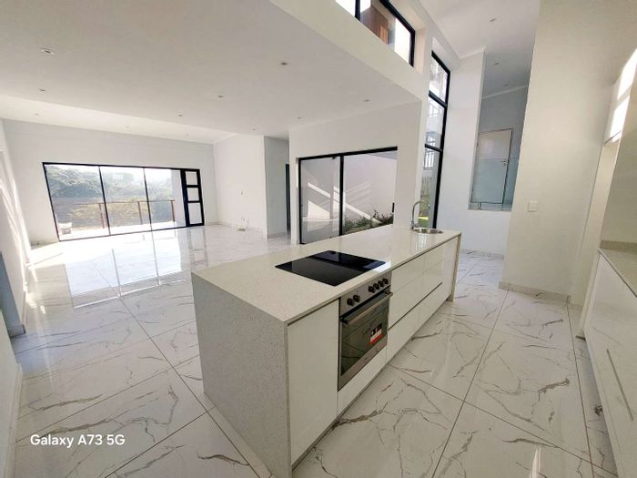 Property #2400863, House Rental Monthly in Palm Lakes Estates