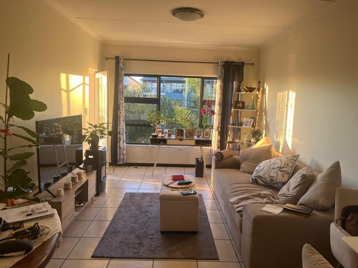 Edenvale Central Apartment To Rent: 2 beds, 2 baths, balcony, parking included.