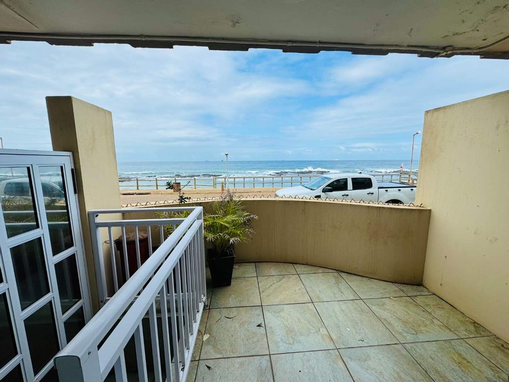 Patio - with direct access to Beach 