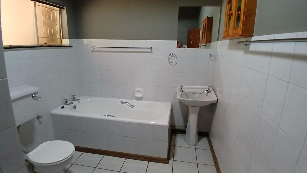 2nd Bathroom