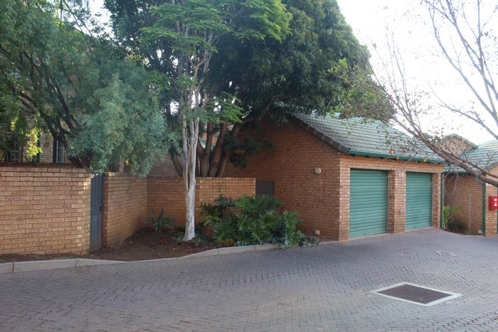 Property #2191584, Townhouse rental monthly in Moreleta Park