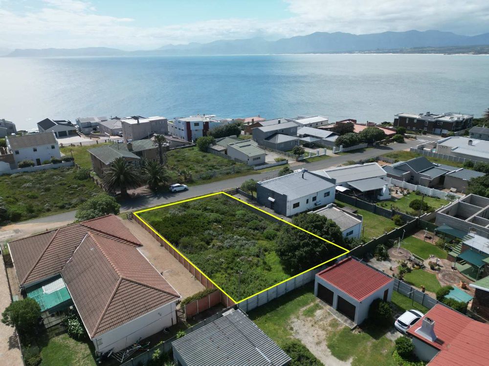 Location of Plot within De Kelders. Only 4 rows of Houses in between us and Ocean.