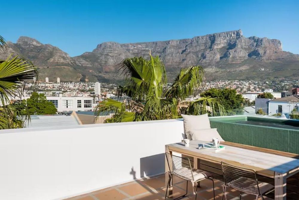 Private rooftop terrace with glorious Table Mountain, Lions Head and Devils Peak views