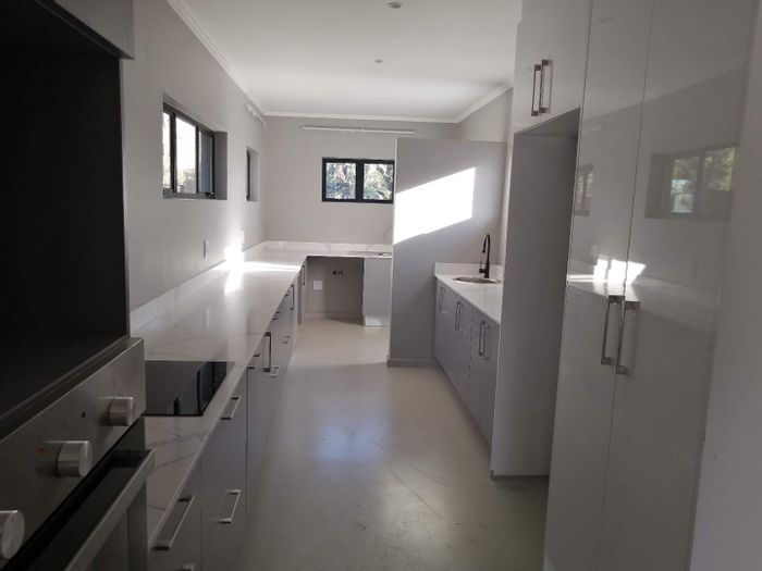 3-Bedroom House To Rent in Morningside Manor with garage and solar utilities.