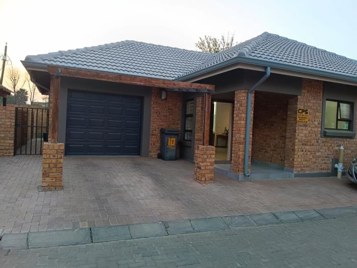 Property #2189996, Cluster for sale in Raceview