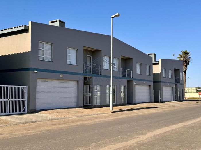 Property #2266413, Townhouse for sale in Walvis Bay Central