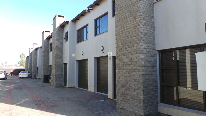 Property #2137416, Townhouse for sale in Walvis Bay Central