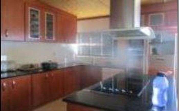 Townhouse For Sale in Kuisebmond: 3 Bedrooms, 2 Bathrooms, Tandem Garage, Private Registered.