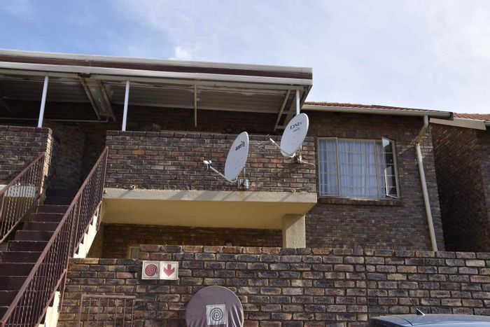 Property #2215130, Apartment for sale in Pretoria West