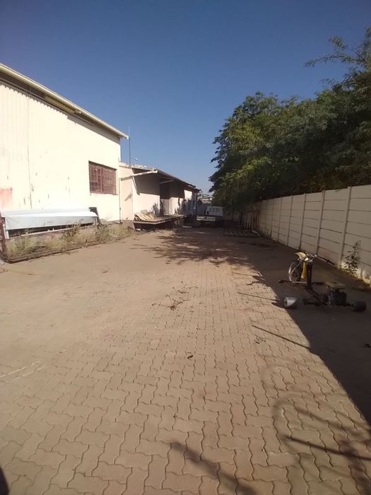 Property #1425861, Industrial for sale in Windhoek Industrial