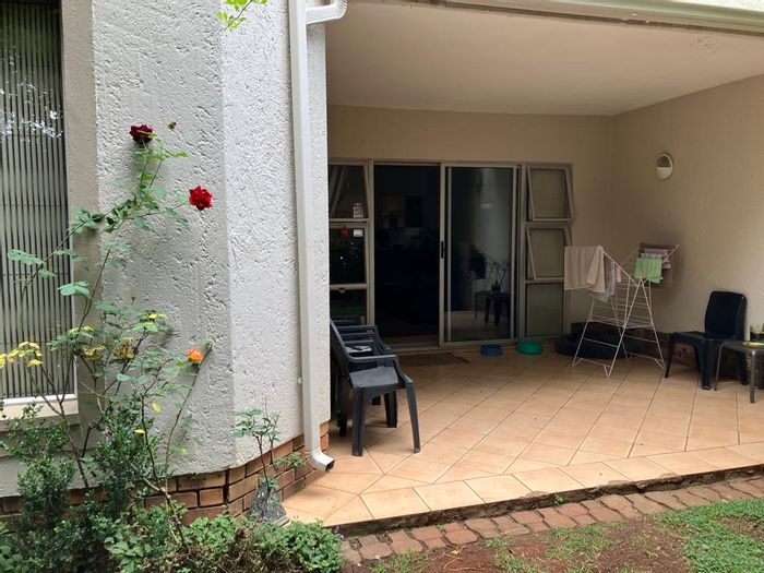 Property #2135961, Townhouse for sale in Oaklands