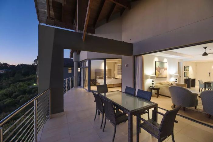 For Sale: 2-Bedroom Apartment in Simola with golf access and hotel amenities.