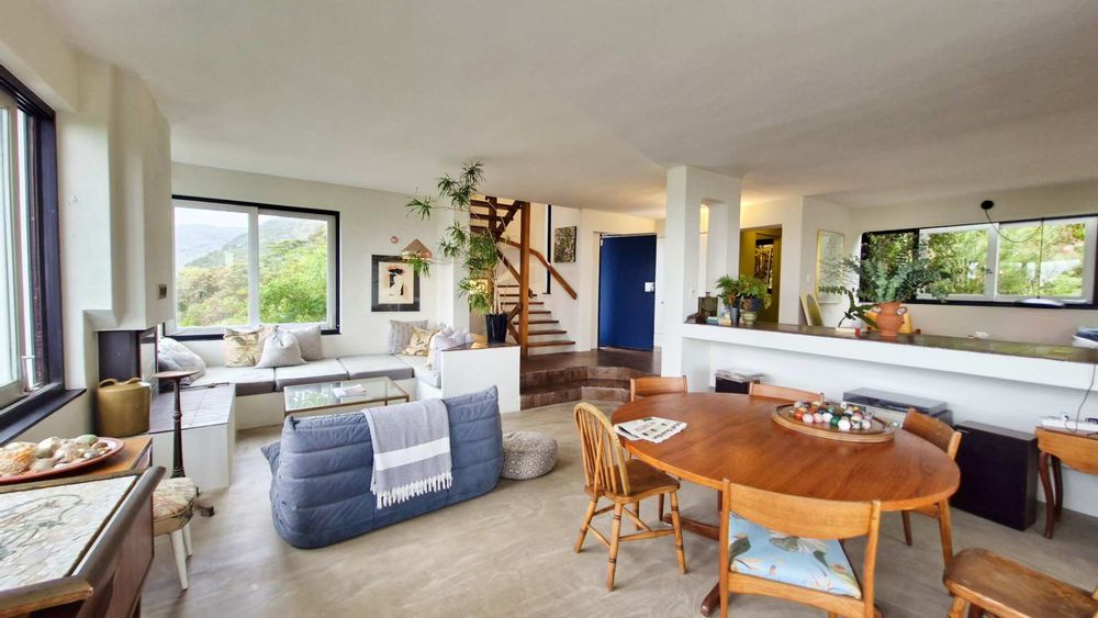 Open plan lounge and dining area