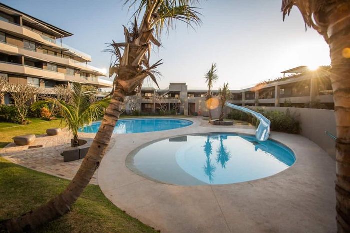 Sibaya Apartment For Sale: 3 beds, beach access, pools, secure parking.