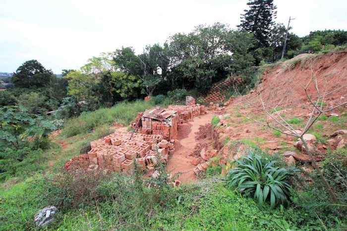 Glen Hills Vacant Land Residential For Sale: 1010 m² with approved plans and foundations.