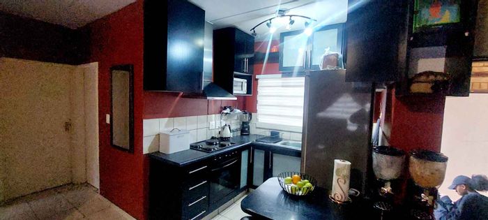 Meredale Townhouse For Sale: 2 Bedrooms, private patio, covered parking included.