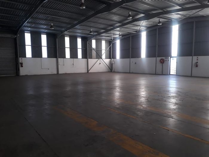 Spacious Industrial Warehouse for Rent in Perseverance Industrial – 1200 sqm, R49,680.