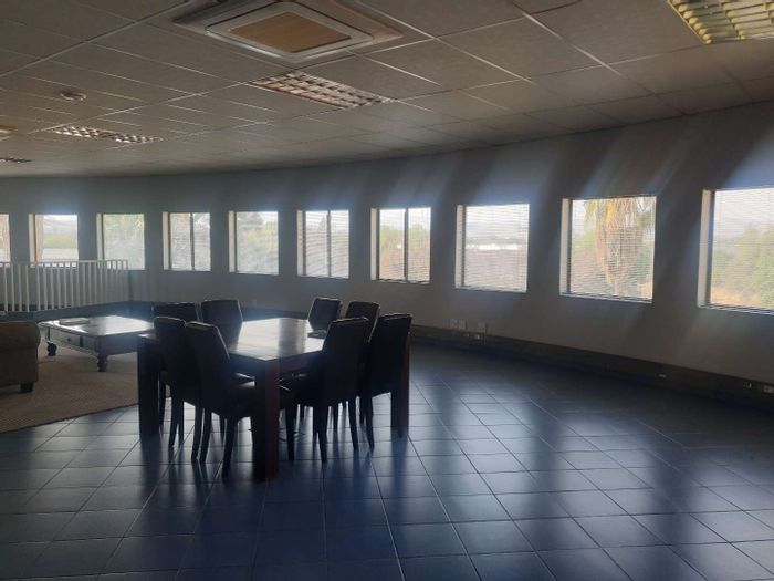 Property #2069298, Office rental monthly in Windhoek Industrial