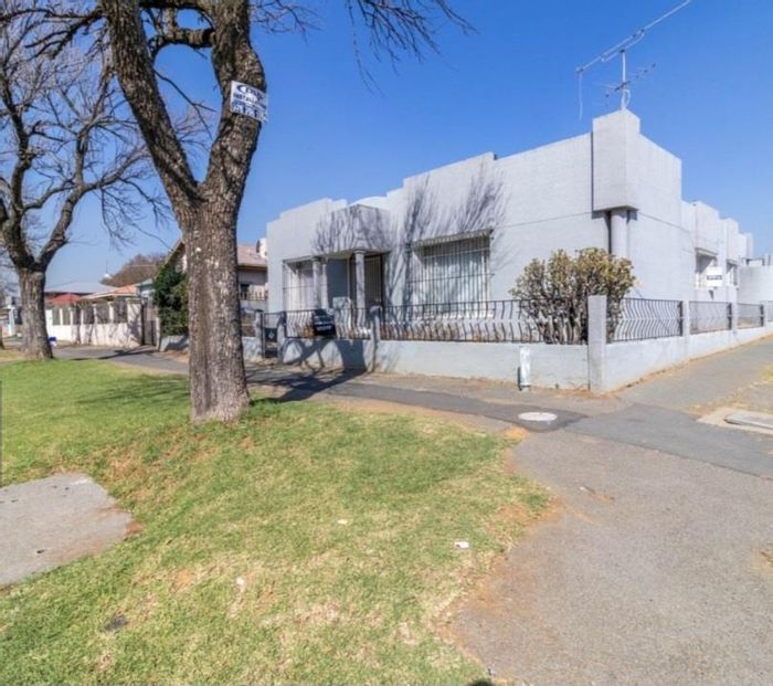 For Sale: Family-Friendly House with Garden, Carports, and Braai in Regents Park