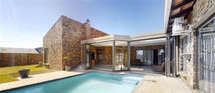 Property #2199770, House for sale in Sunward Park