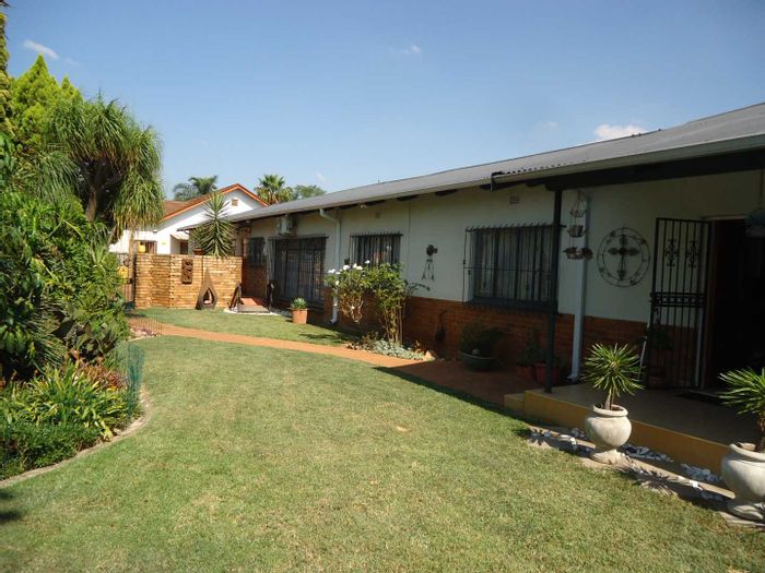Property #2216043, House sold in Parktown Estate