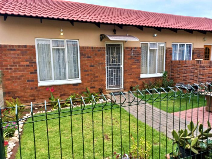 Property #2093482, Townhouse for sale in Pellissier