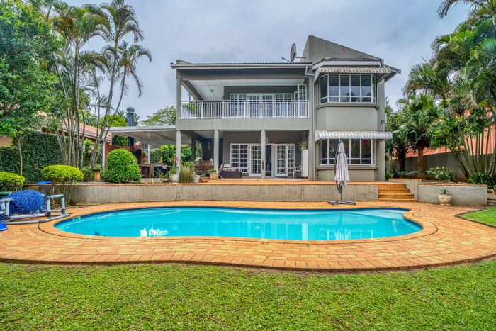 For Sale: Prestondale House with pool, entertainment space, and air conditioning.